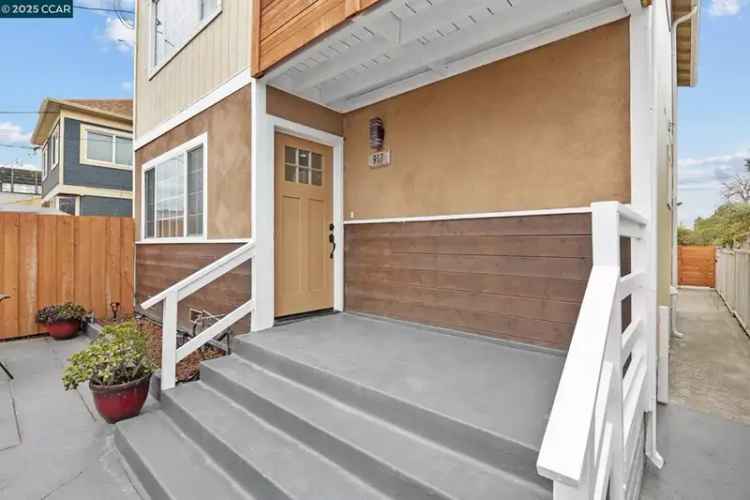 House For Sale in 917, 60th Street, Oakland, California