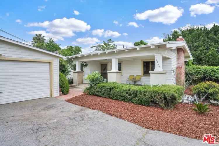 Craftsman Style Home for Sale with 3 Bedrooms in Van Nuys