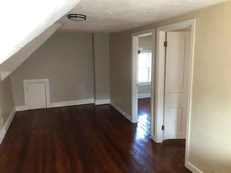 Rent Apartment Unit Charming Recently Renovated Near Lehigh Campus