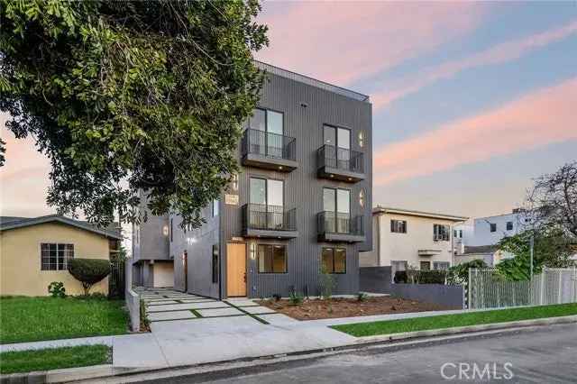 House For Sale in 2204, Carmona Avenue, Los Angeles, California