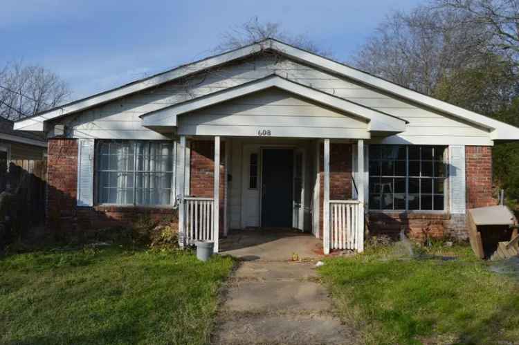 House For Sale in 608, Terry Drive, Benton, Arkansas