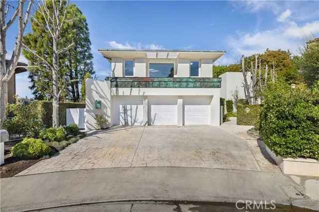 House For Sale in 2, Inverness Lane, Newport Beach, California