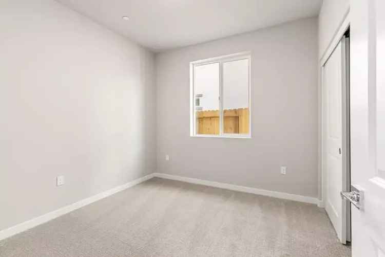 House For Sale in Roseville, California