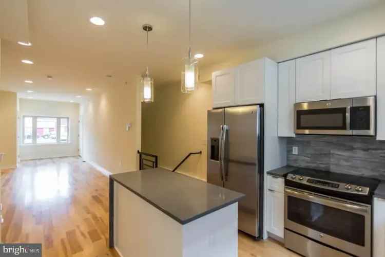 Rent Beautiful Duplex Apartments with Modern Finishes Near Art Museum