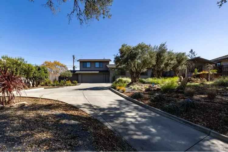 House For Sale in 3624, Alta Vista Avenue, Santa Rosa, California