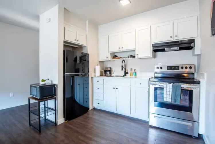 Rent Beautiful Remodeled Studio and 1 Bedroom Apartments in OKC Midtown