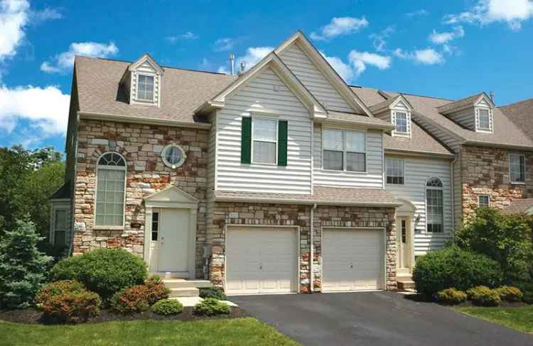 Luxury Townhome Rentals in Doylestown PA with Private Entrances