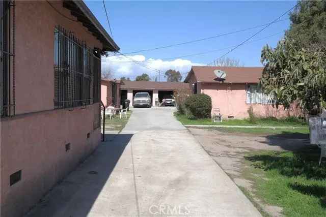 House For Sale in 2147, East 119th Street, California