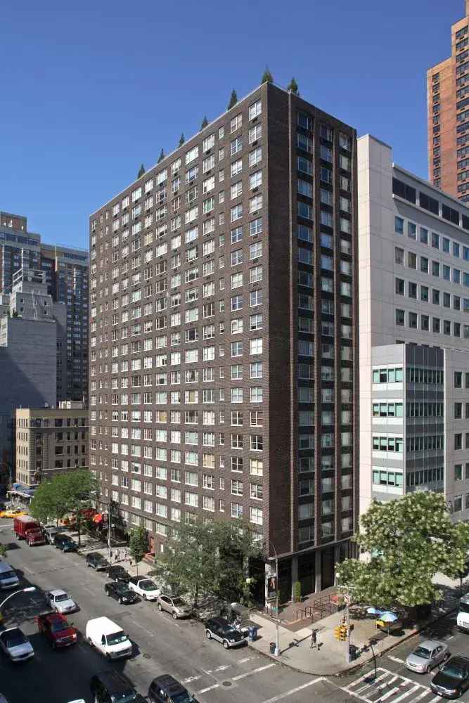 Rent One Bedroom Apartment in Midtown Manhattan with Luxury Amenities