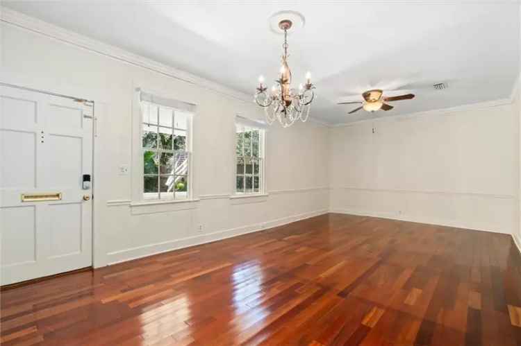 Charming cottage for sale in Historic Oakleigh Garden District