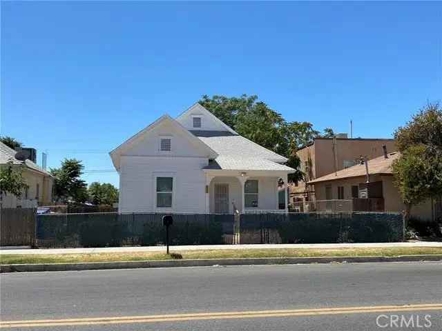 House For Sale in 805, Kentucky Street, Bakersfield, California