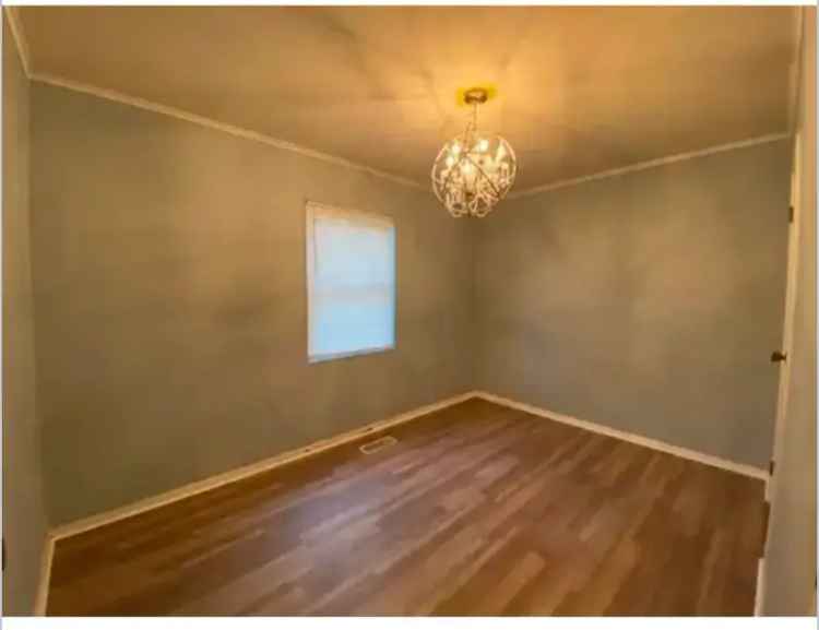 Rent Charming Newly Remodeled Home in Ridgeville SC with Spacious Yard