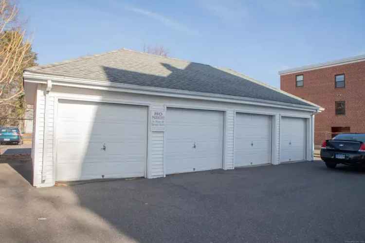 Rent mixed use building commercial residential in a prime location