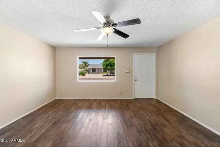 Buy Home in Ahwatukee with 3 Bedrooms and Upscale Amenities