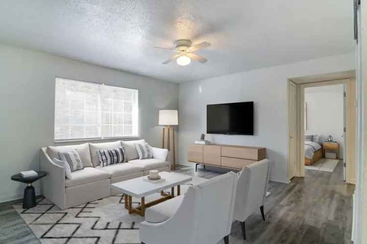 Rent Apartments in Eastlake Gardens with Style and Sophistication