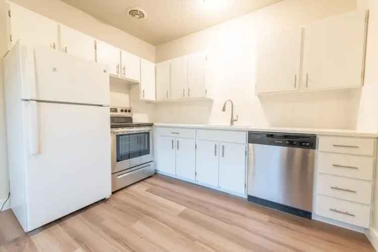 Rent Cozy 1 Bedroom Apartment in West Hills Terrace with Great Amenities