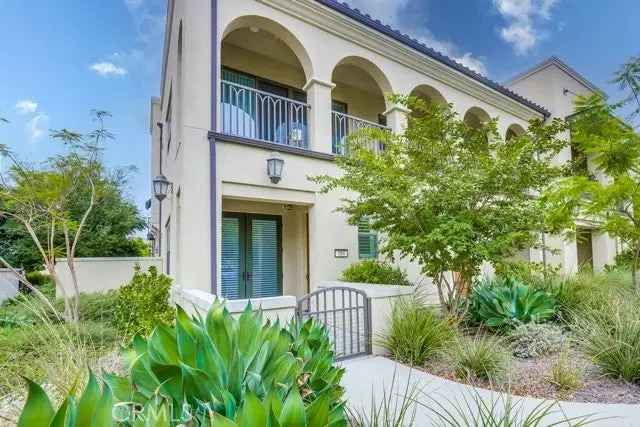 House For Sale in 182,184,186,188,190,192, Follyhatch, Irvine, California