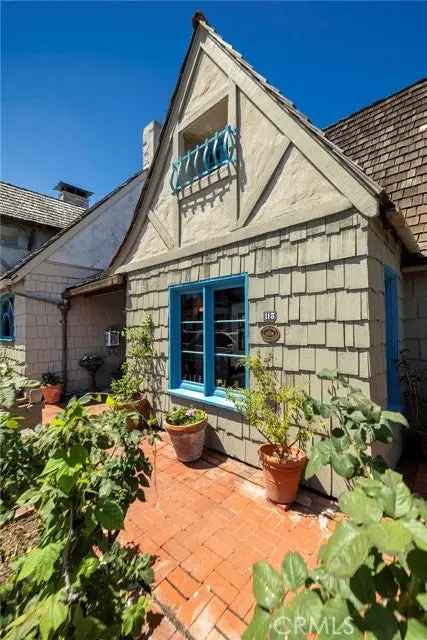 House For Sale in 115, Apolena Avenue, Newport Beach, California