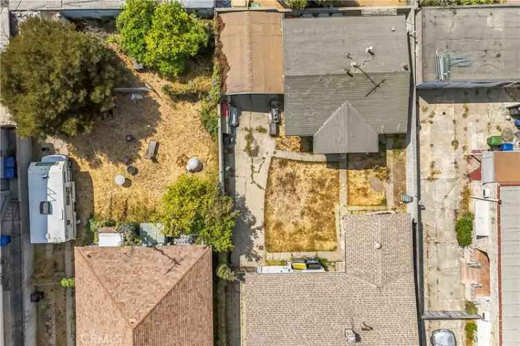 House For Sale in 5426, La Mirada Avenue, Los Angeles, California