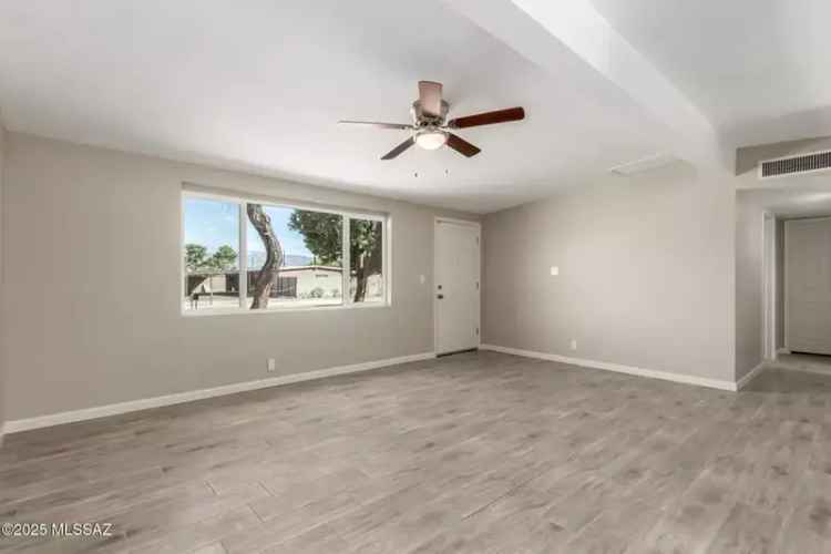 House For Sale in 4850, East 27th Street, Tucson, Arizona