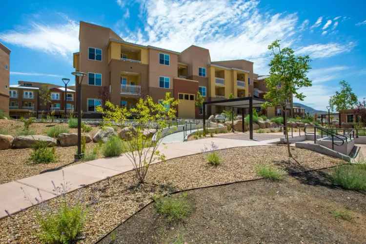 Rent Beautiful Apartments with Modern Amenities in High Desert