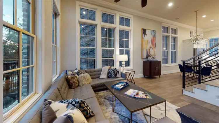 Luxury Rent Townhome in Addison with Urban Features on the Beltline Strip