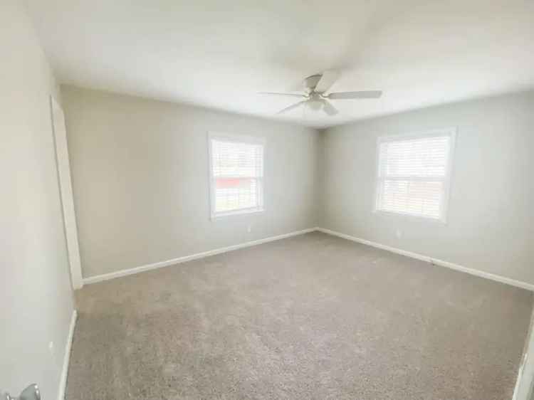 Rent Apartments in Carolina Pines Haymount with Pool and Dog Park