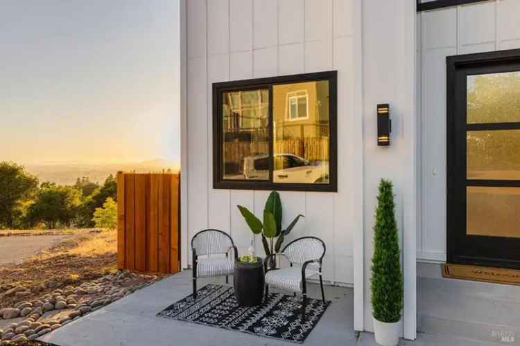 Buy Luxury Home in Fountaingrove with Stunning Vistas and Modern Amenities