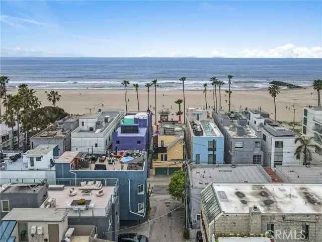 House For Sale in 12, 25th Place, Los Angeles, California