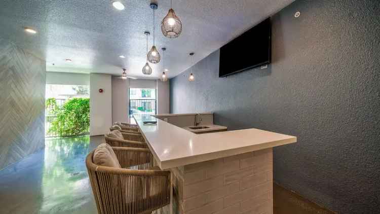 Rent Apartments at The Millennium Waterway in The Woodlands with Amenities