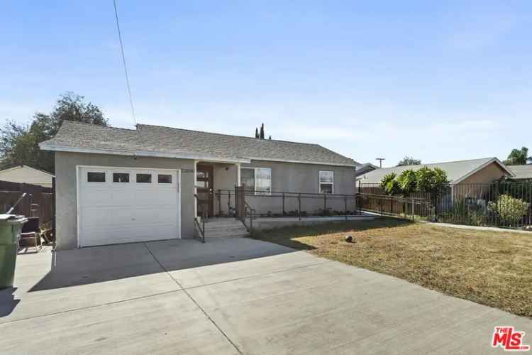 House For Sale in 22030, Saticoy Street, Los Angeles, California