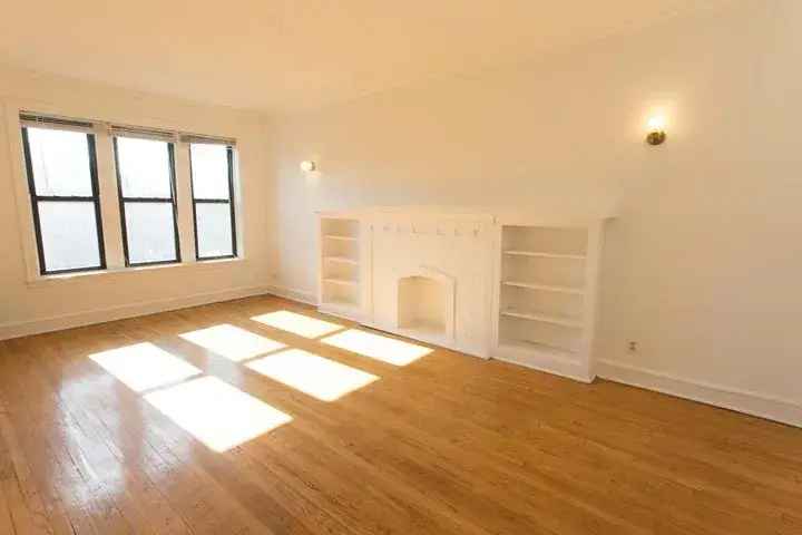 Apartments for Rent with Historic Charm Near University of Chicago