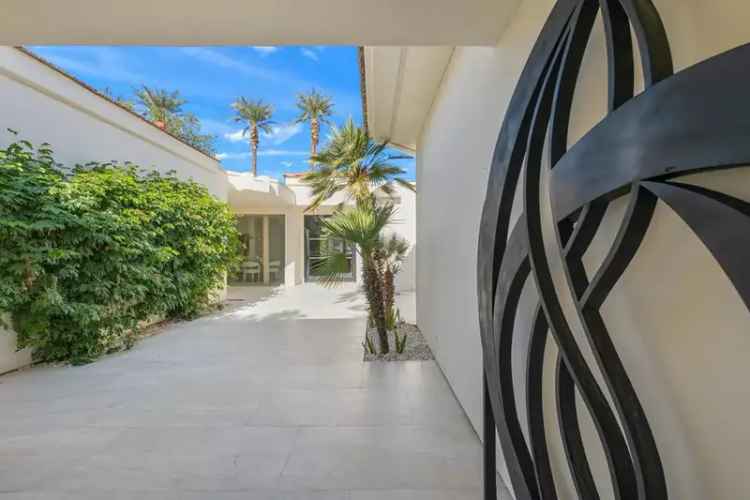 Buy Stunning Furnished Stand-Alone Home in Indian Wells with Mountain Views