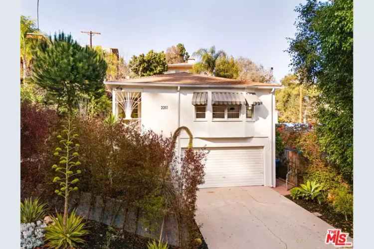 House For Sale in 2261, Earl Street, Los Angeles, California