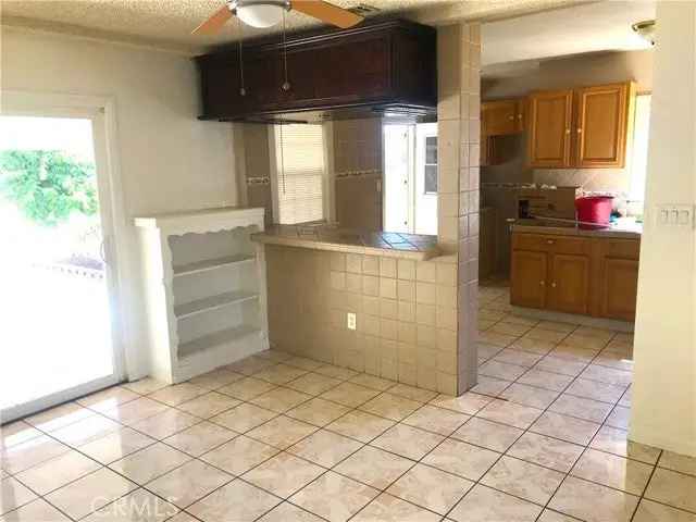 House For Sale in 878, East Hawthorne Place, Pomona, California