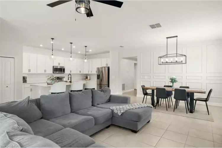 Buy Beautiful Four Bedroom Home in Cape Coral with Modern Features