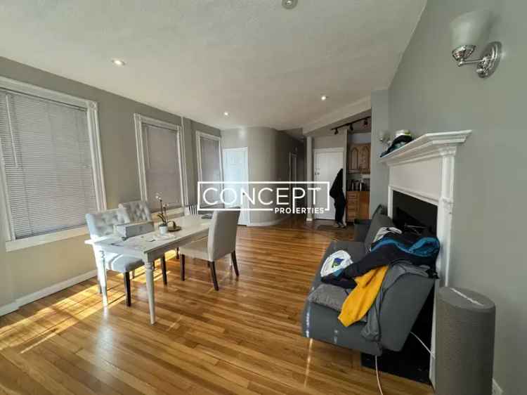 1 Bedroom Condominium for Rent in Beacon Hill with Modern Features