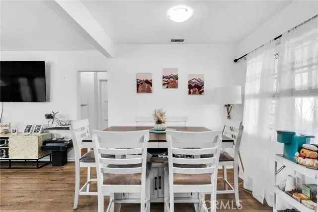 House For Sale in 22137, Gault Street, Los Angeles, California