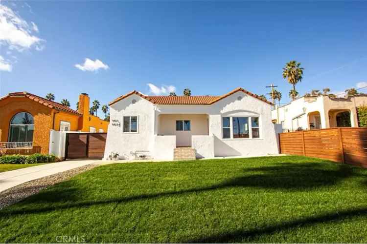 House For Sale in 5423, South Harcourt Avenue, California