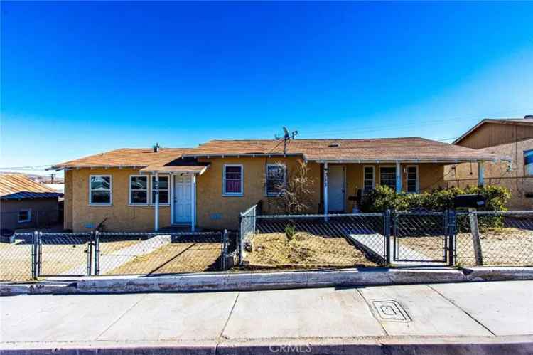 House For Sale in 309, Wilshire Place, Barstow, California