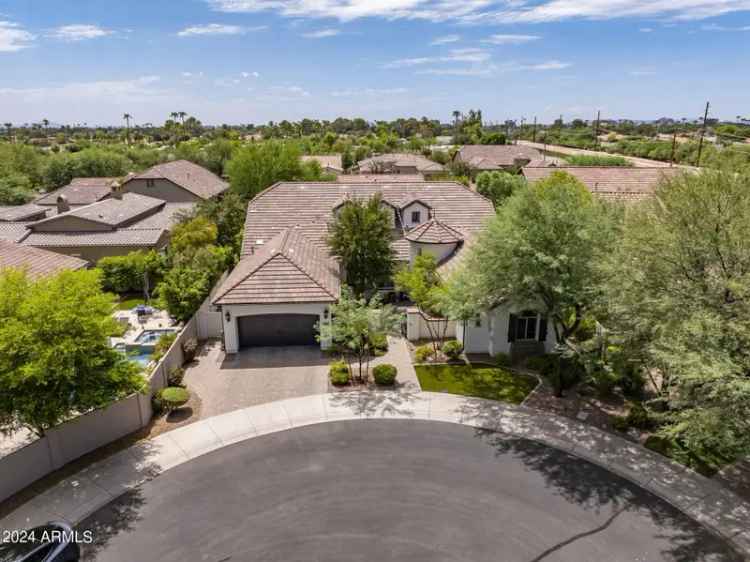 House For Sale in 7661, East Solano Drive, Scottsdale, Arizona