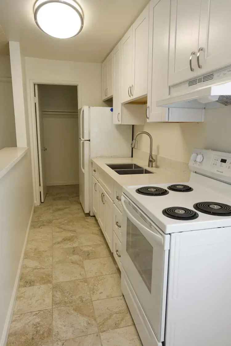 Rent One Bedroom Apartment in North Park Senior Community