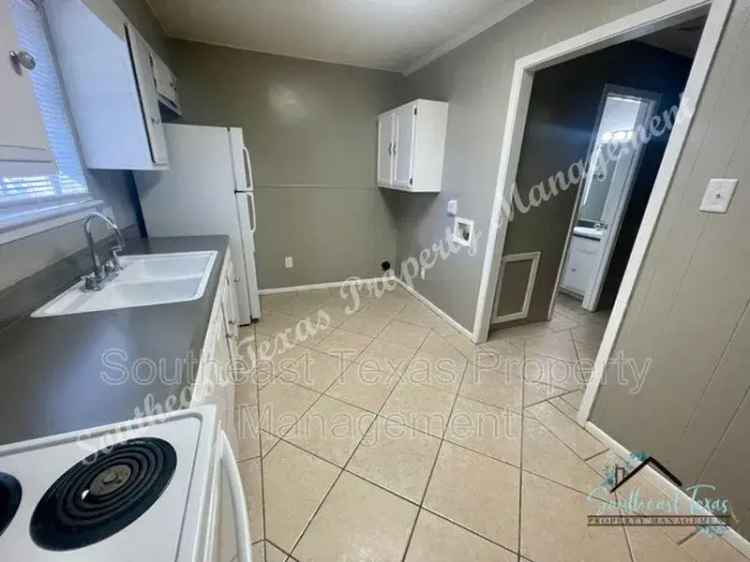 Rent Stand Alone Apartment in Port Neches with Modern Amenities