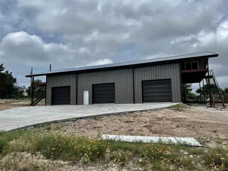 Rent Unique Large Metal Building with Studio in Lake Travis Area