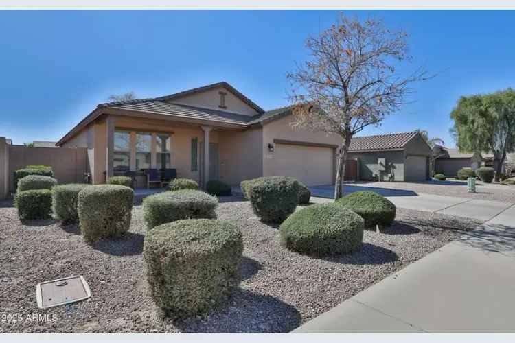 Buy Immaculate 3 Bedroom Home with Den in San Tan Valley AZ