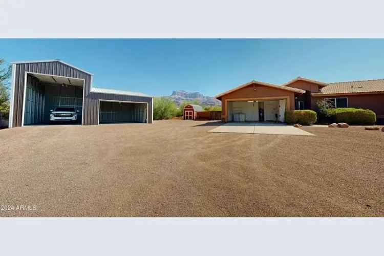 Buy Desert Retreat House with Mountain Views in Picturesque Landscape