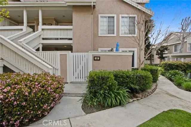 House For Sale in 45,46,47,48, Woodleaf, Irvine, California