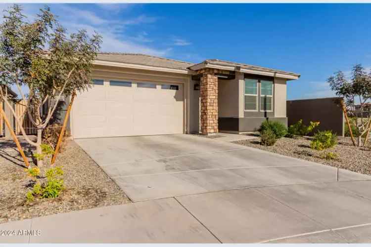 Buy Stunning Zanjero Trails Home with 4 Beds and 2.5 Baths