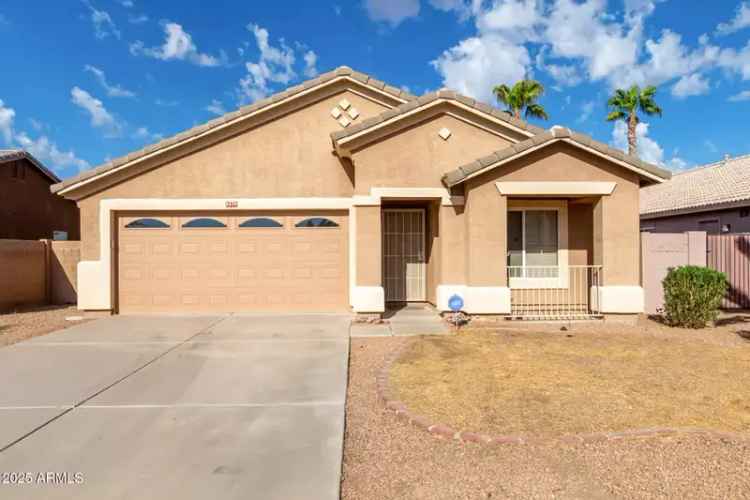 House For Sale in 3570, South Moccasin Trail, Gilbert, Arizona