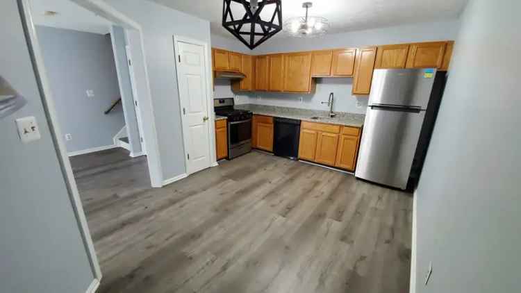 Rent Charming 3 Bedroom Townhouse in Columbia MD with Modern Amenities